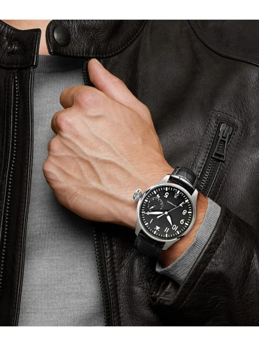 Stylish Leather Watch Band for Men, Quick-Release Alligator Grain Design